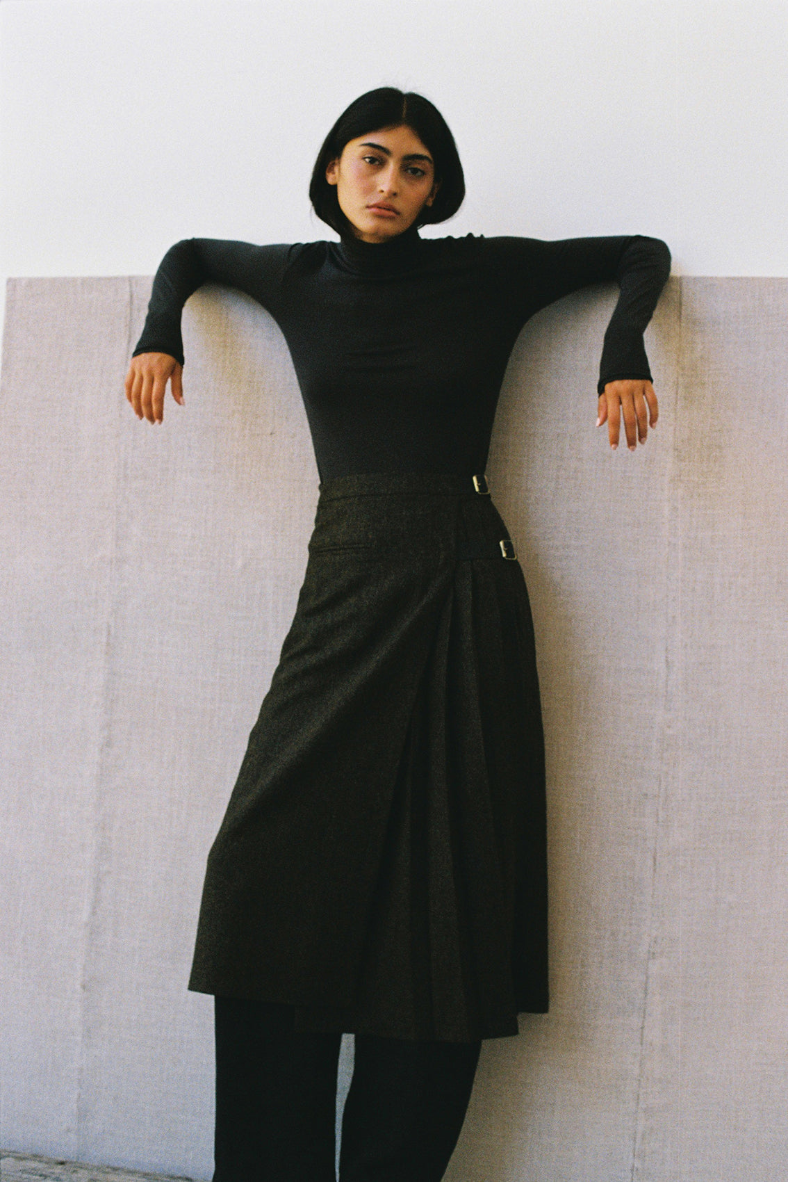 Kilted Wool Long Skirt - Pepper