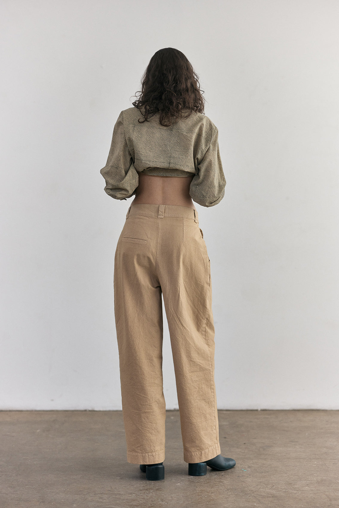 Pantalón Pinzado Algodón Rugoso - Turrón