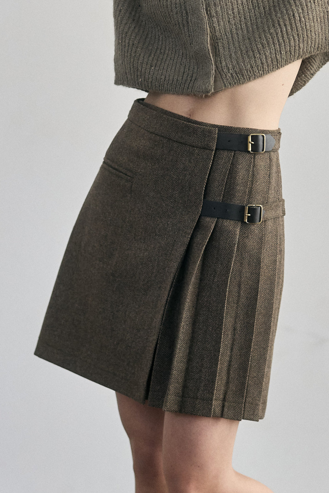 Kilted Wool Short Skirt - Taupe