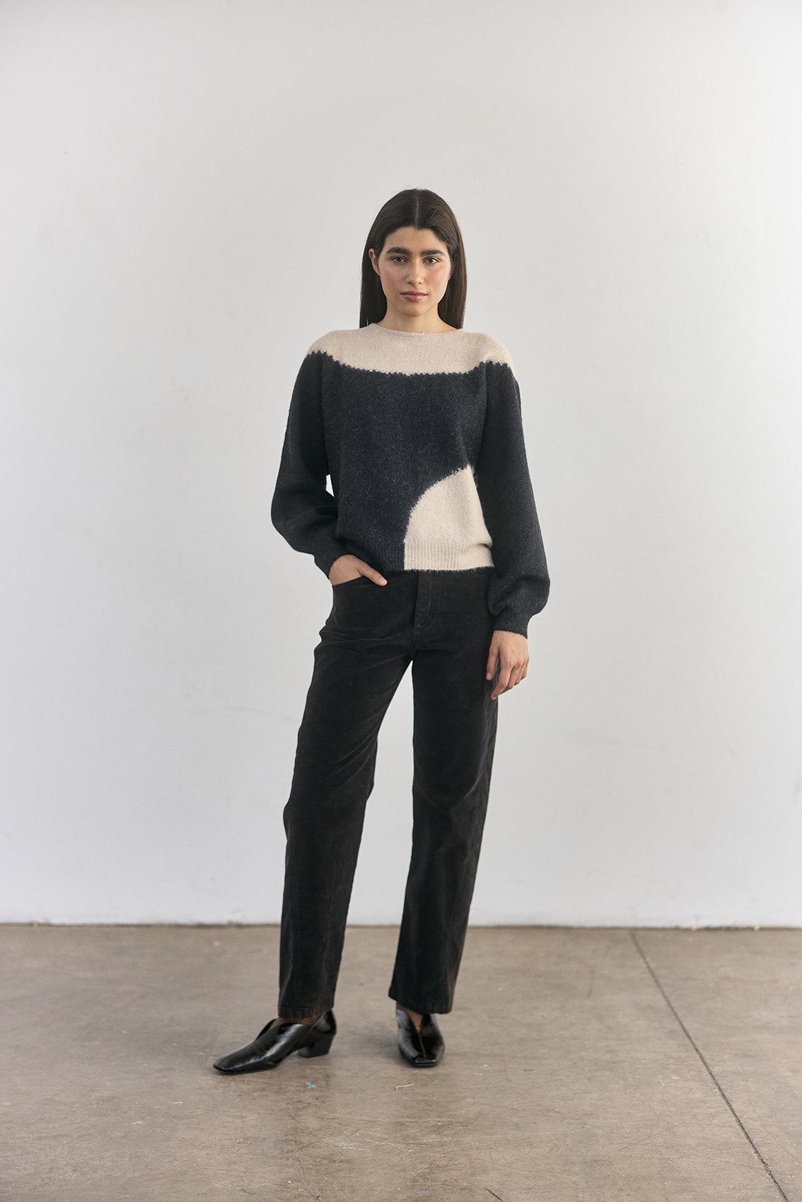 Sweater Felted Semicírculos Alpaca - Medianoche/Crudo