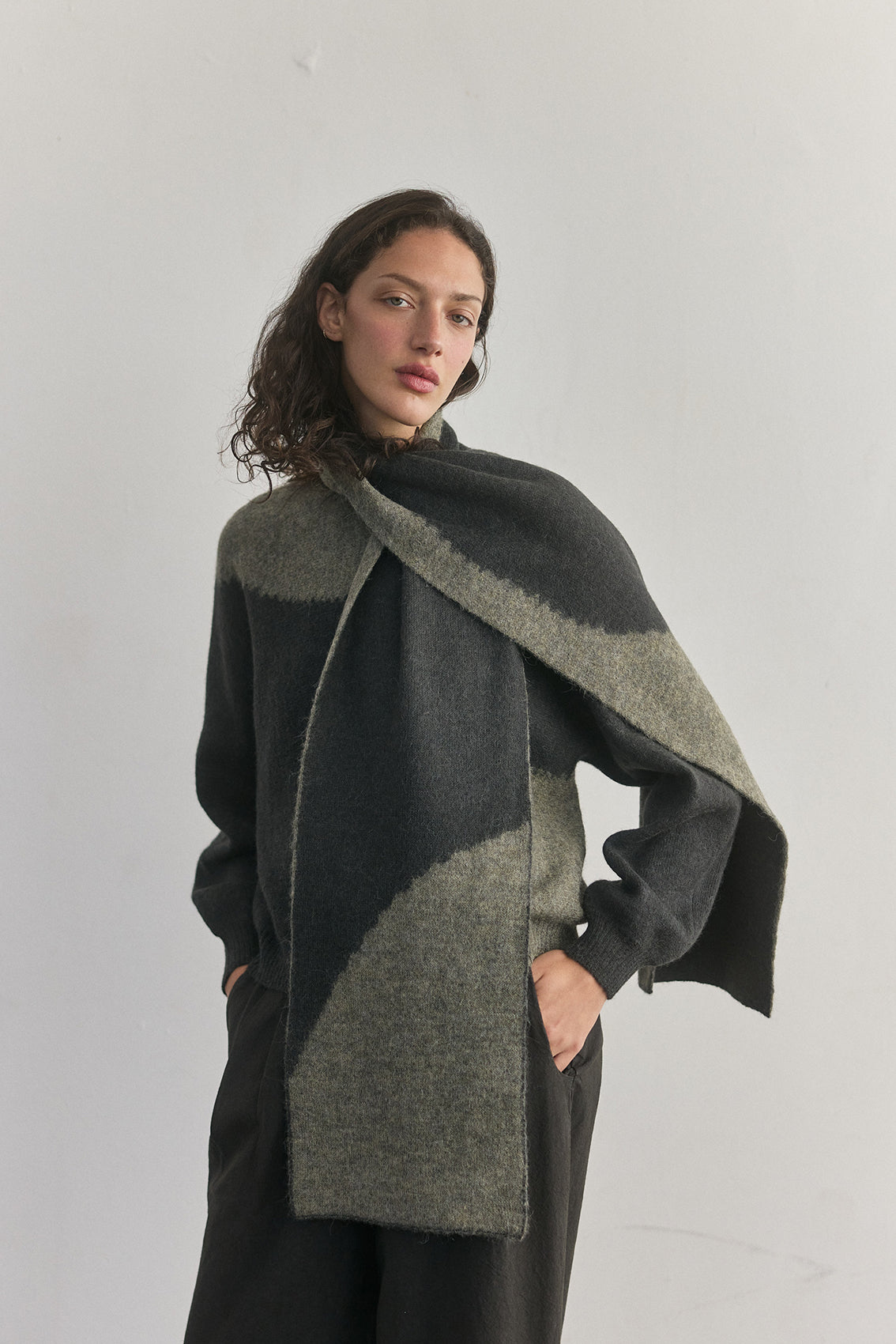 Bufanda Alpaca Felted Semicírculos - Pizarra/Musgo