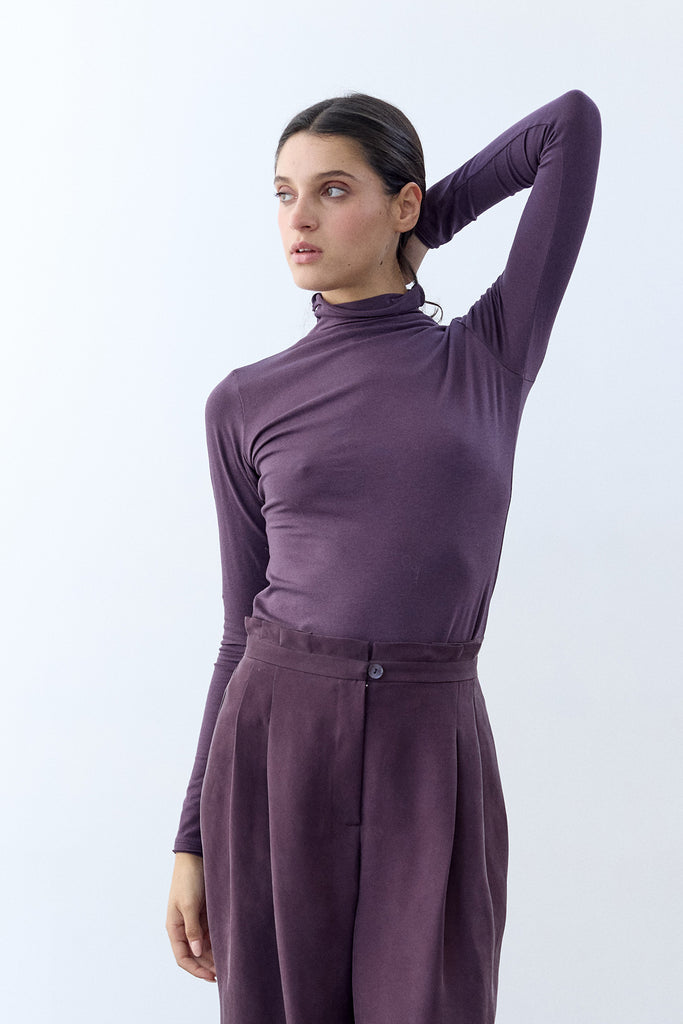 Essential Turtleneck Top Organic Pima Cotton - Berenjena