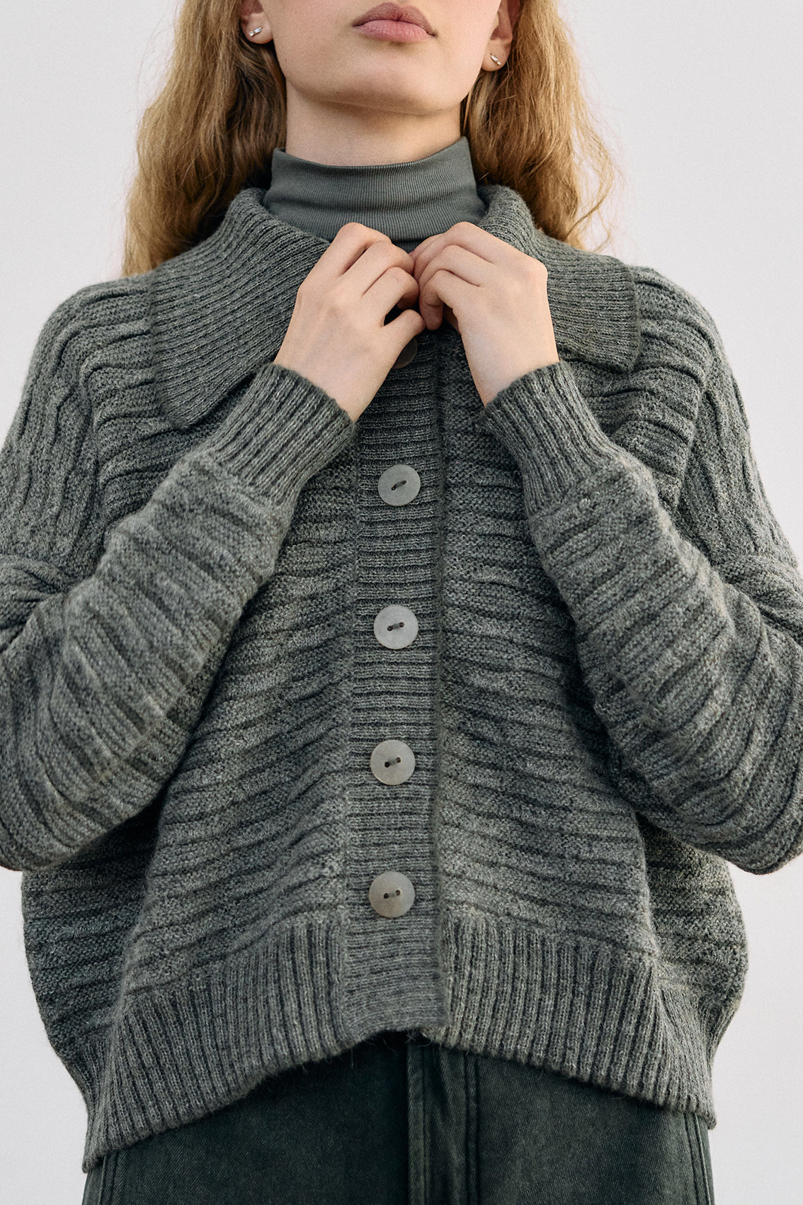 Textured Alpaca Knit Collar Cardigan - Musgo