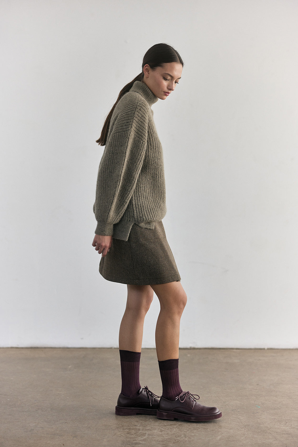Kilted Wool Short Skirt - Taupe