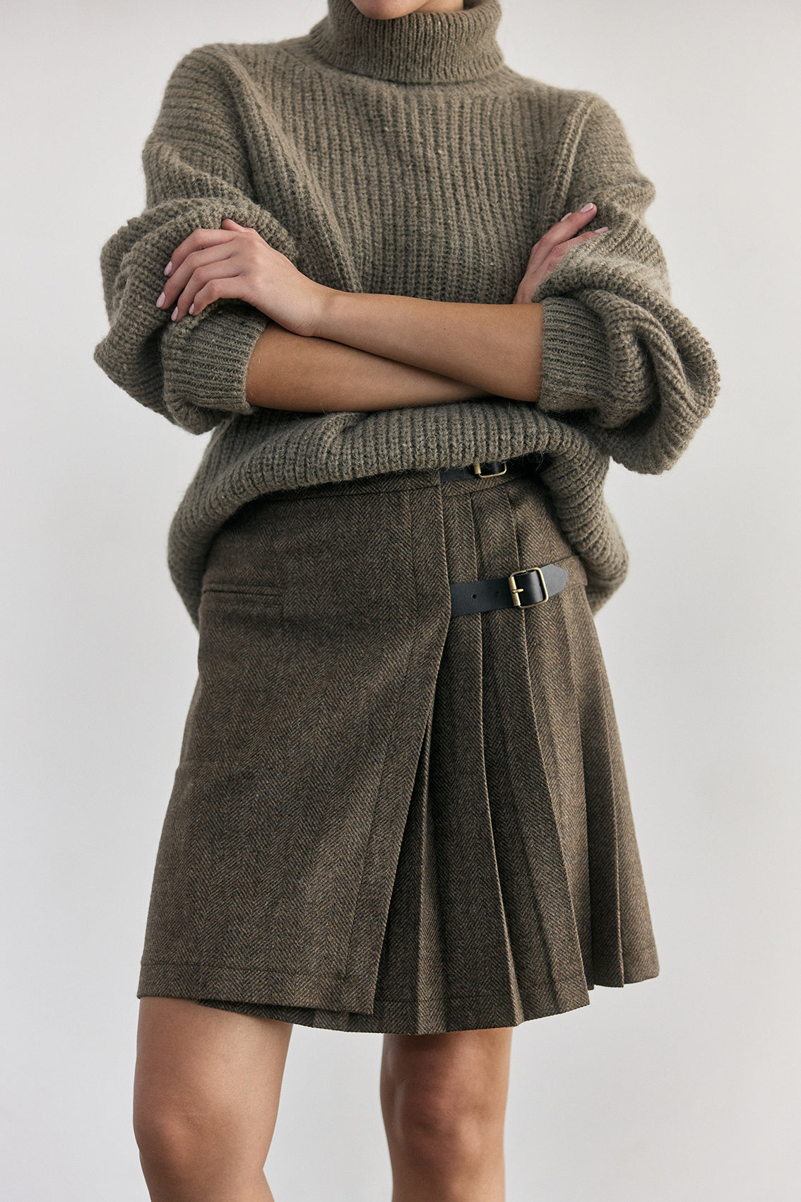 Kilted Wool Short Skirt - Taupe