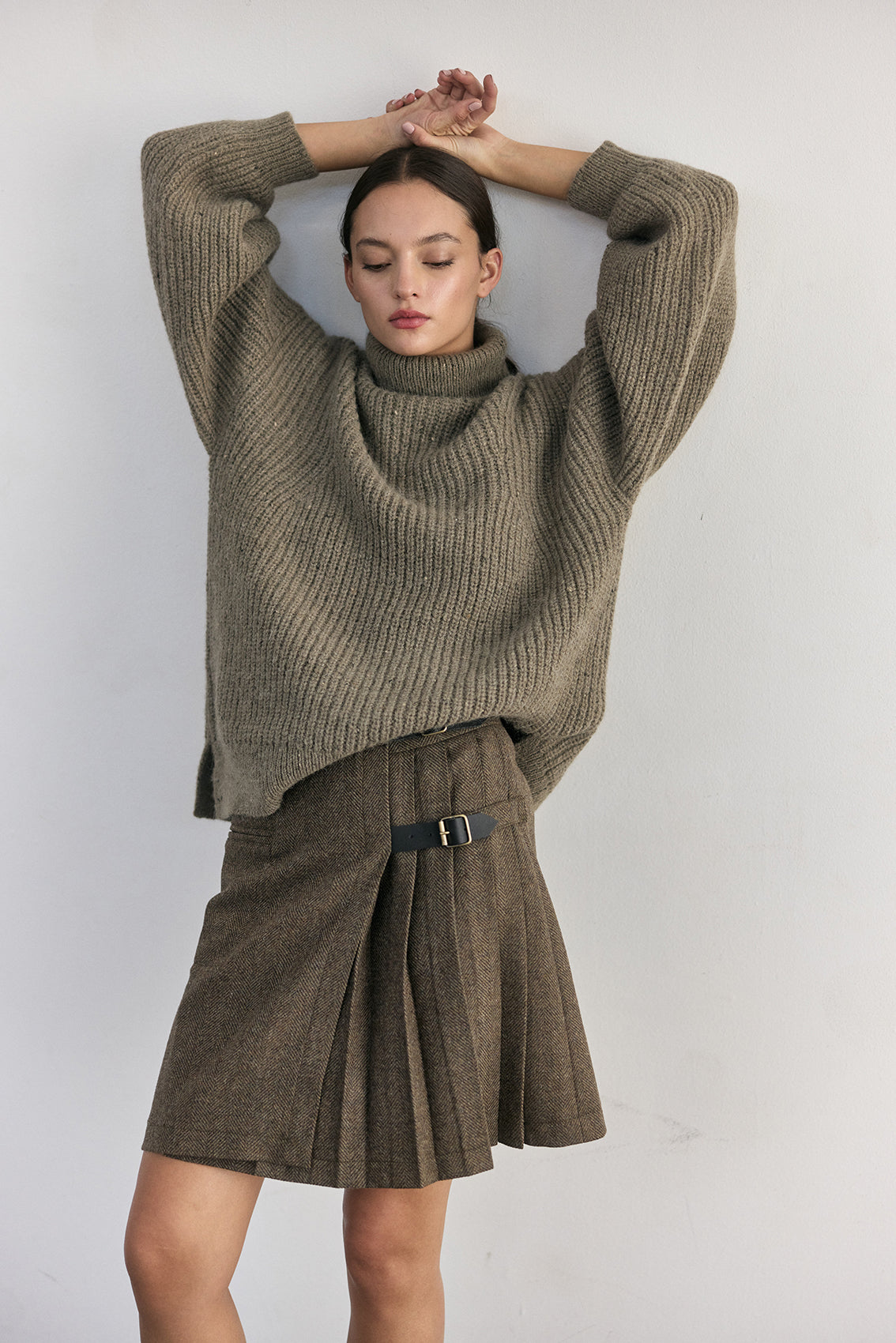 Kilted Wool Short Skirt - Taupe