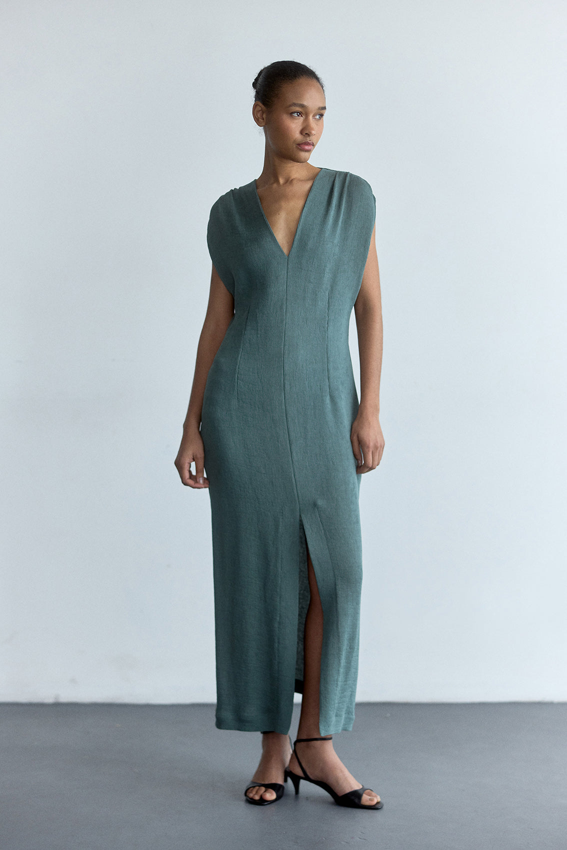 Vestido Escote V Plegado - Eucalipto
