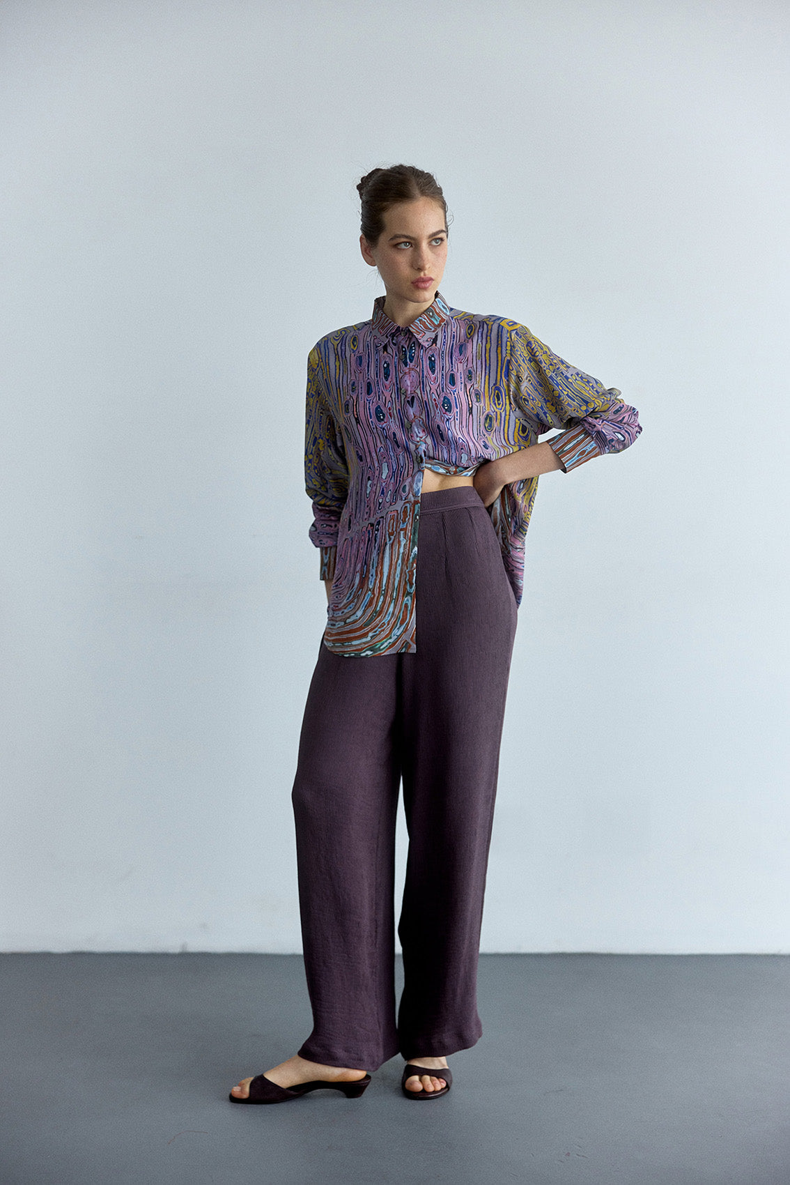 Pantalón Recto Plegado - Berenjena
